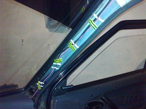 Прокладка проводки для подключения шашки такси