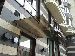 Козырек из стекла